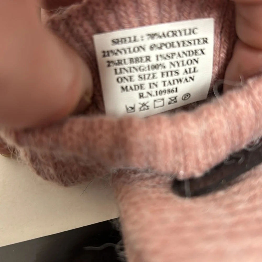 Emanuel Geraldo | Pink Chenille Gloves Winter Hands Fashion | Accessory For Cold